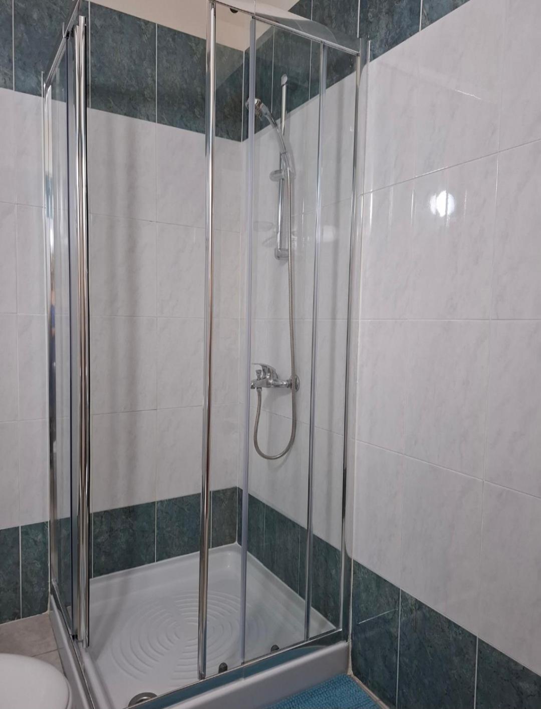 By The Way Apartment 1 Ларнака Екстер'єр фото